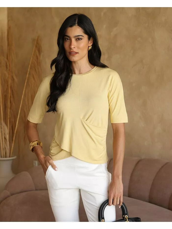 Blusa Sandra Manteiga com Detalhe Drapeado 1