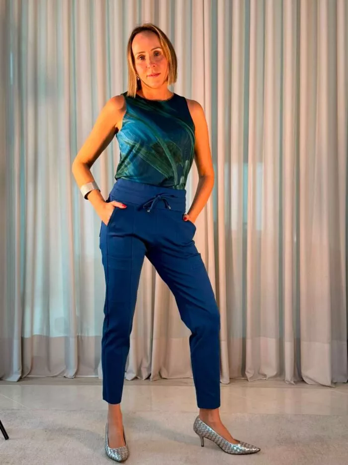 Calça Paola Feminina em Malha Estruturada Azul 1