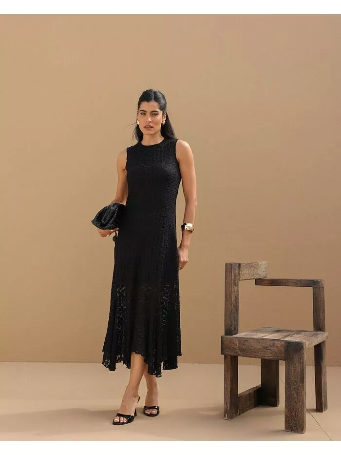 Vestido Yasmim Preto Midi em Renda 1