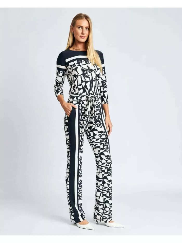 Conjunto Ingrid Blusa e Calça em Malha Fria Estampada 1