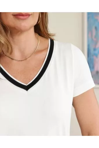 Blusa Valentina  em Malha Fluity com Gola Preta 1