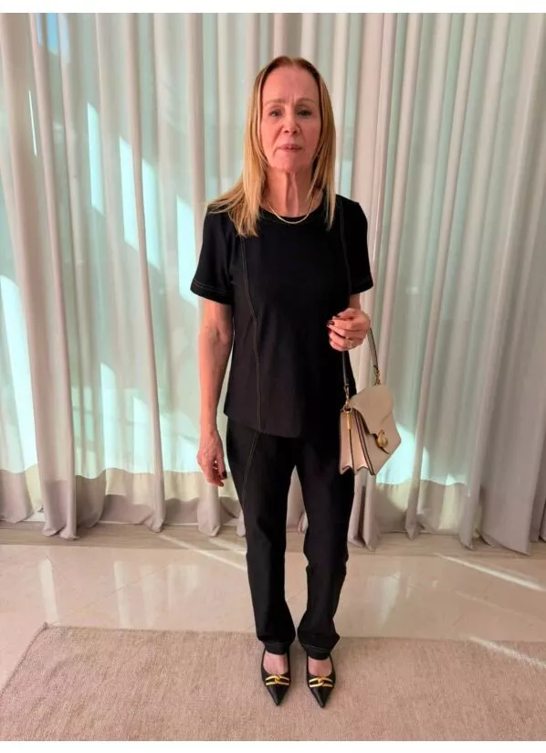 Conjunto Neide Blusa e Calça Cor Preta 1