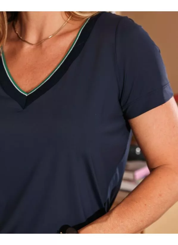 Blusa Nanda Azul em Malha Fluity com Decote V 2