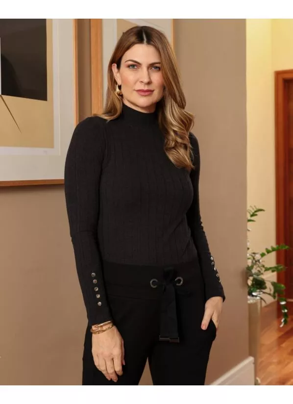 Cacharrel Yasmin Canelada Preta 1