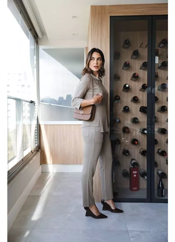 Conjunto Paloma em Malha Canelada – Cor Bege Escuro 1