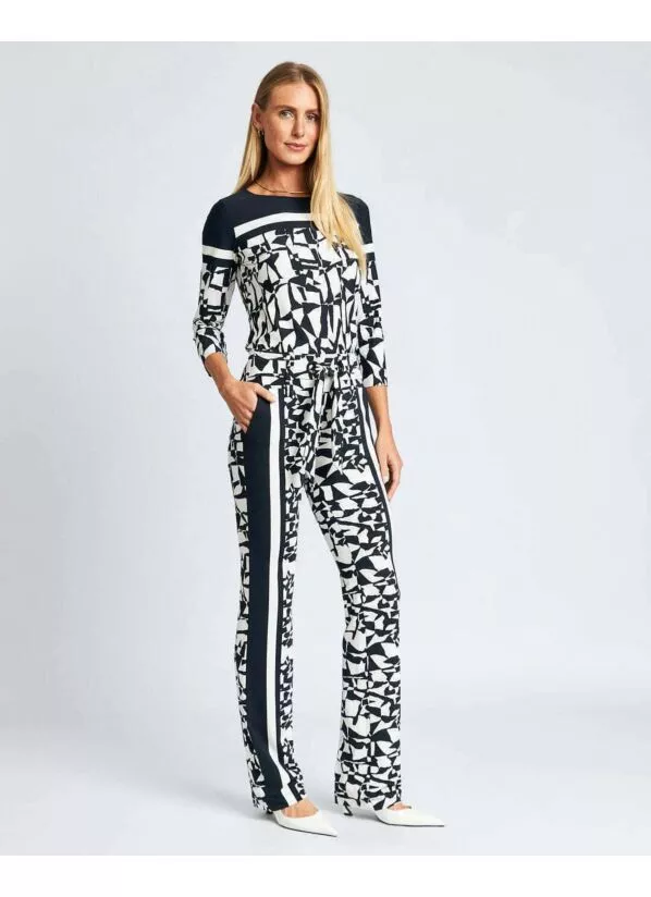 Conjunto Ingrid Blusa e Calça em Malha Fria Estampada 1