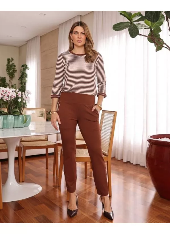Conjunto Megan Calça e Blusa em Malha Cor Marrom Caramelo 1