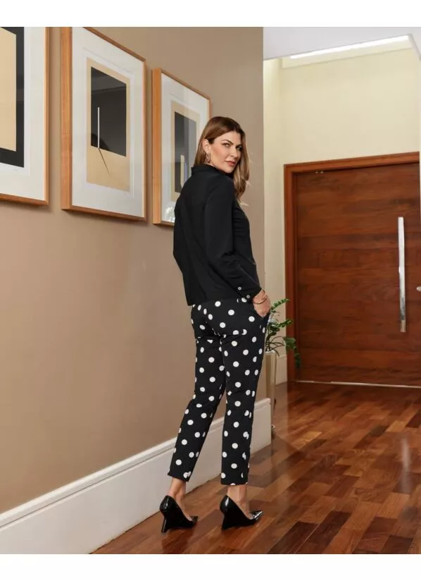Calça Melina Preta Poá em Malha Fria 2