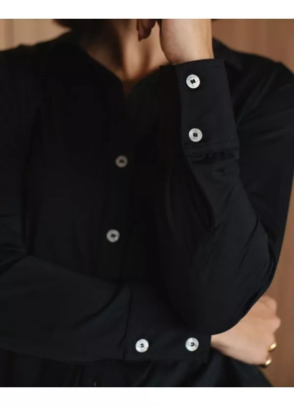 Camisa Teka Preta em Malha Fria 2
